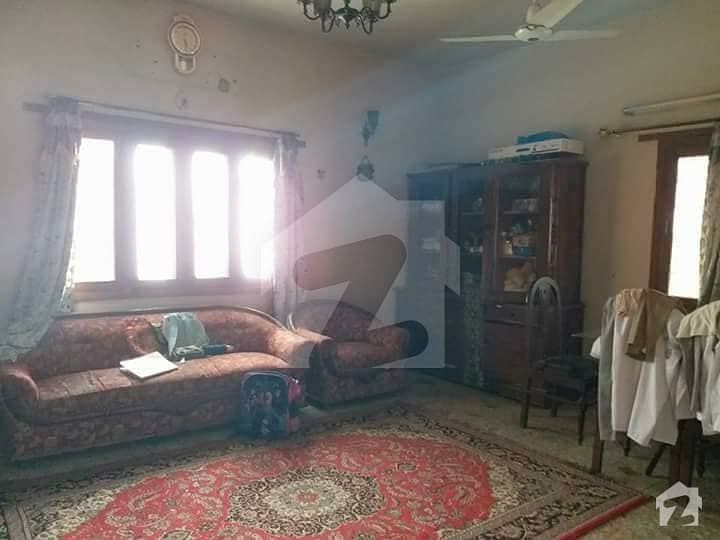 400 Sq Yard Single Old Demolish House Gulshan E Iqbal Karachi Sindh