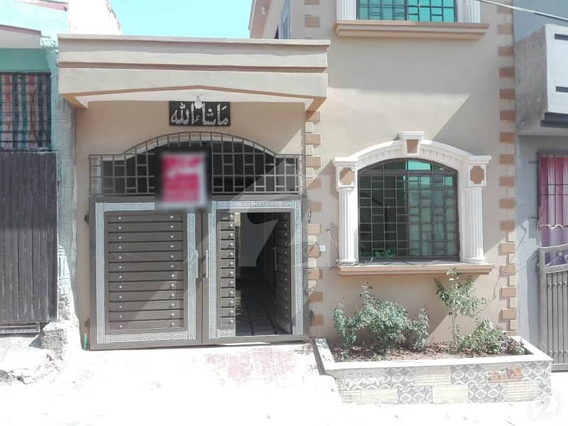 وکیل کالونی اسلام آباد ہائی وے راولپنڈی میں 3 کمروں کا 4 مرلہ مکان 52 لاکھ میں برائے فروخت۔