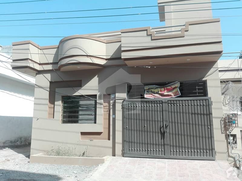 وکیل کالونی اسلام آباد ہائی وے راولپنڈی میں 4 کمروں کا 3 مرلہ مکان 50 لاکھ میں برائے فروخت۔