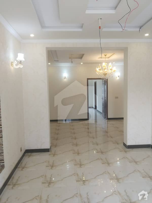 One Kanal Full House Available For Rent In Nfc Phase 1