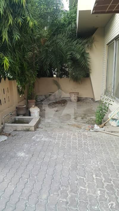 GOOD CONDITION HOUSE AVAILABLE FOR RENT GOOD CONDITION HOUSE AVAILABLE FOR RENT