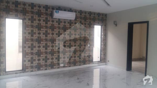 Kanal beautiful  bungalow  for Rent in DHA Phase  7 R  block