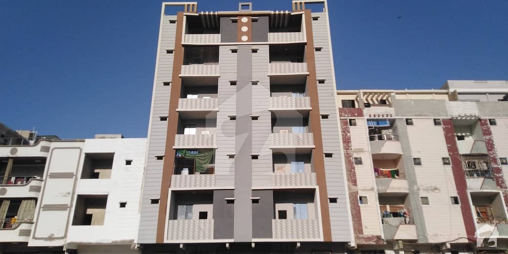 پی اینڈ ٹی کالونی کراچی میں 3 کمروں کا 5 مرلہ فلیٹ 35 ہزار میں کرایہ پر دستیاب ہے۔