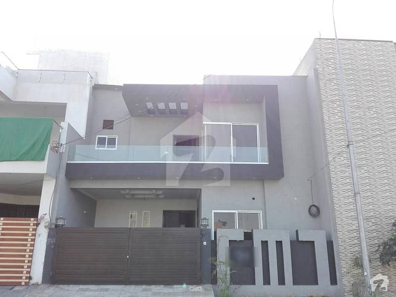 ایڈن ویلی فیصل آباد میں 3 کمروں کا 5 مرلہ مکان 1.15 کروڑ میں برائے فروخت۔