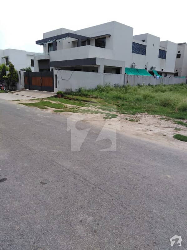 Ideal Location Corner 1 Kanal Plot X Block For Sale In DHA Phase 3