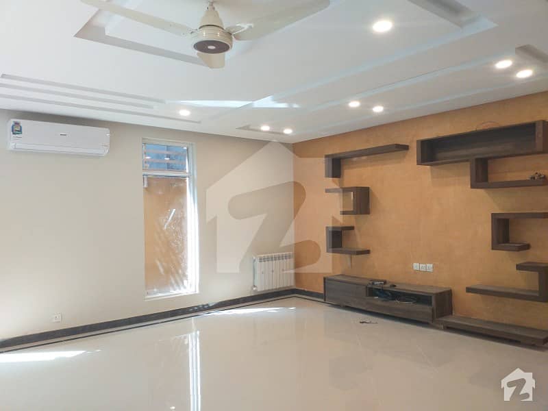 F-7 Brand New House For Rent 8 Bedroom With Attach Bath