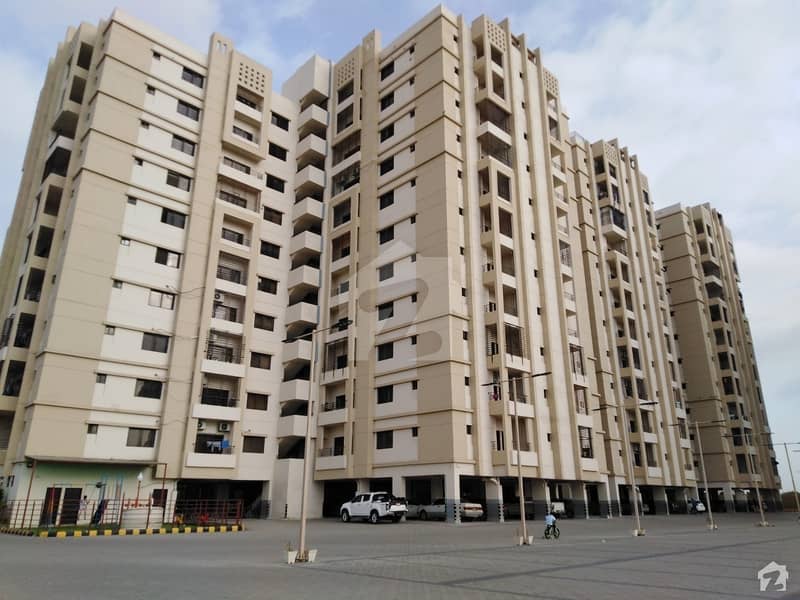 جناح ایونیو کراچی میں 2 کمروں کا 6 مرلہ فلیٹ 1.32 کروڑ میں برائے فروخت۔