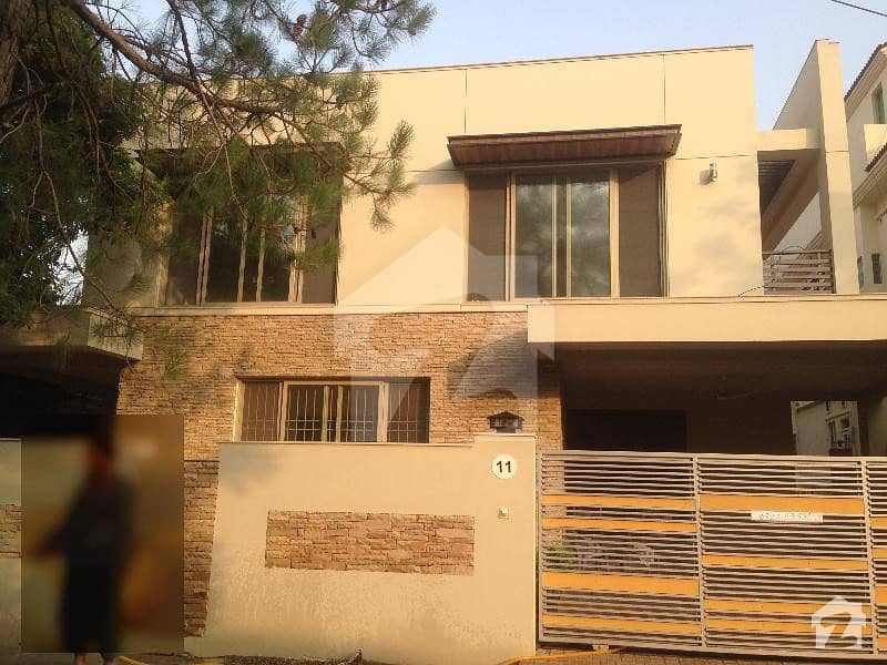 F7 Brand New Luxurious Finishing House For Rent