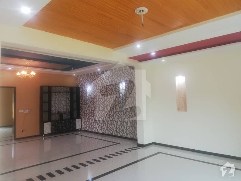 TWO KANAL BEAUTIFUL FULL HOUSE FOR RENT IN PHASE 2  DHA