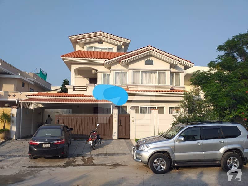F11 brand House for Sale 3 bedroom with Attch bath