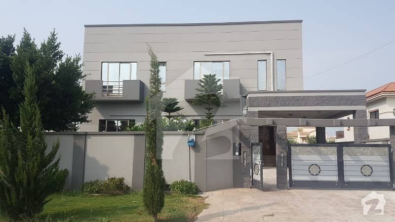 2 Kanal Fully Furnished House For Sale