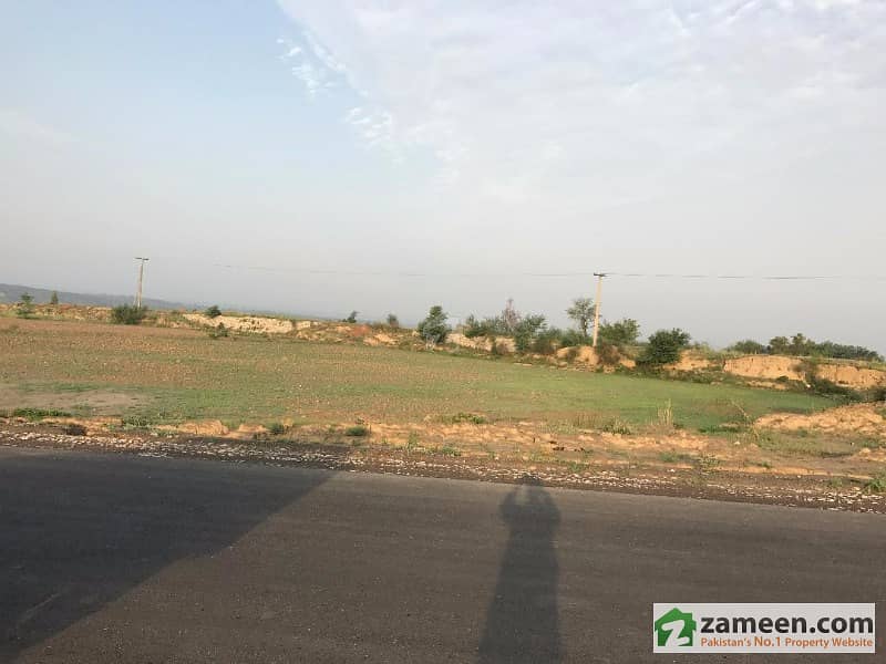 400 kanal agricultural land for sale on newly constructed neela road