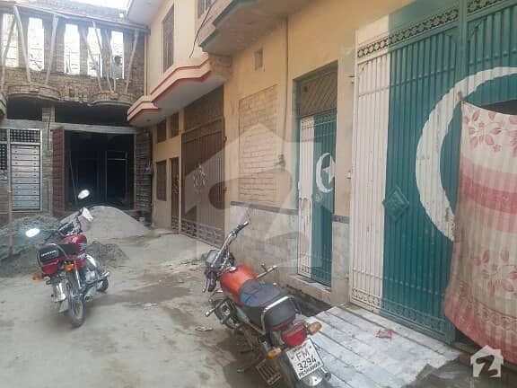وزیر کالونی پشاور میں 6 کمروں کا 4 مرلہ مکان 58 لاکھ میں برائے فروخت۔