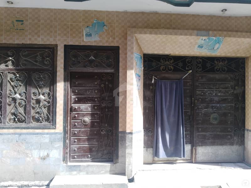 گل آباد ڈلا زیک روڈ پشاور میں 7 کمروں کا 3 مرلہ مکان 70 لاکھ میں برائے فروخت۔