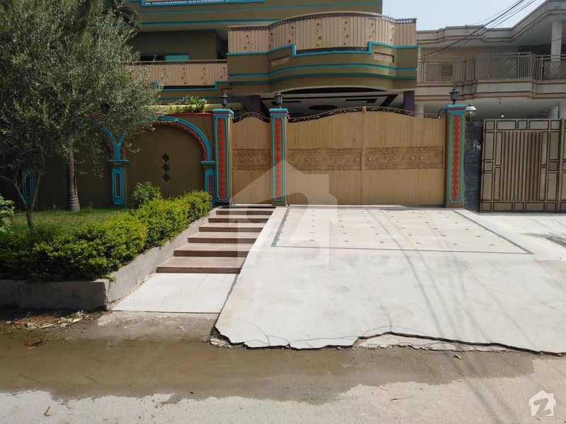 Good Location House For Sale In Phase 6 Sector F1