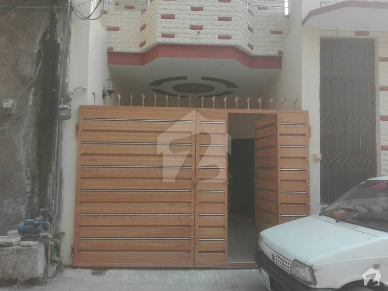 ملتان روڈ لاہور میں 3 کمروں کا 4 مرلہ مکان 70 لاکھ میں برائے فروخت۔