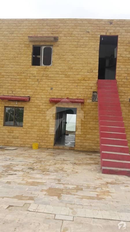 ہاکس بے کیماڑی ٹاؤن کراچی میں 3 کمروں کا 11 مرلہ مکان 1. 2 کروڑ میں برائے فروخت۔