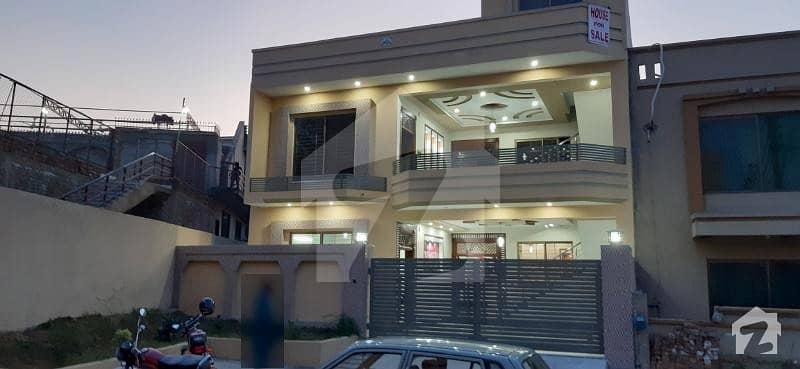 پی ڈبلیو ڈی ہاؤسنگ سکیم اسلام آباد میں 6 کمروں کا 14 مرلہ مکان 1.8 کروڑ میں برائے فروخت۔