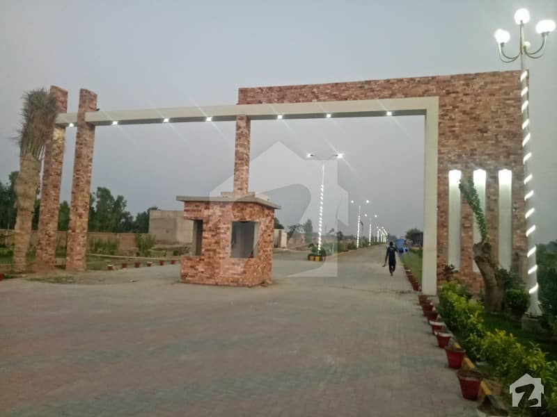 Plot For Sale In Royal City Faisalabad Plot For Sale In Royal City Faisalabad