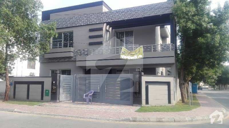 10 Marla Brand New House For Sale In Janiper Block Sector C Bahria Town Lahore