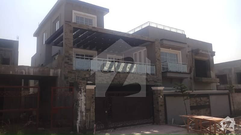 14 Marla Attractive Double Storey Villa Available for sale at Pha officer Residencia