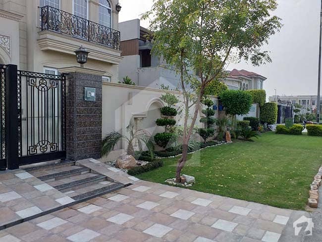 1 Kanal Stylish Designer Bungalow for Sale in DHA