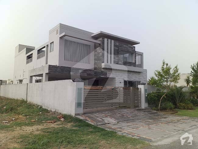 1 Kanal Stylish Designer Bungalow for Sale in DHA