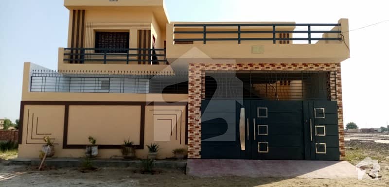گلشنِ اقبال رحیم یار خان میں 3 کمروں کا 10 مرلہ مکان 60 لاکھ میں برائے فروخت۔