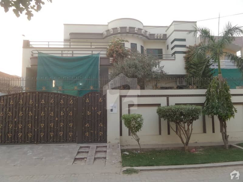 Double Storey Beautiful House For Sale In Aziz Yaqoob Town Okara
