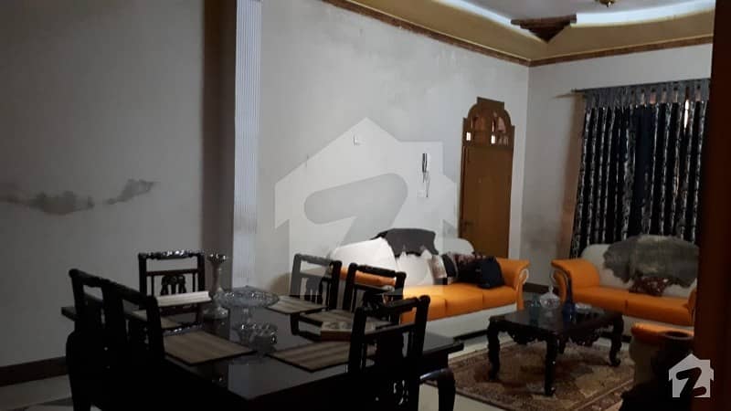 رنگ پورہ روڈ سیالکوٹ میں 3 کمروں کا 13 مرلہ مکان 1.2 کروڑ میں برائے فروخت۔