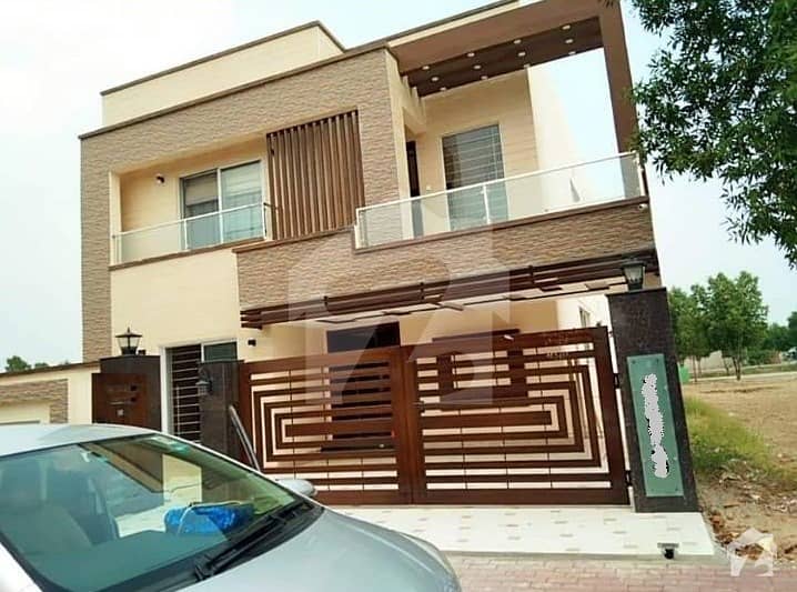 11 Marla Brand New Designer House Near Park For Sale In Bahria Town Lahore