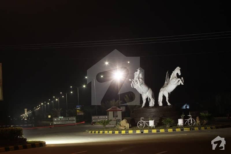 گالف ویو ریذڈینشیاء بحریہ ٹاؤن لاہور میں 10 مرلہ رہائشی پلاٹ 40 لاکھ میں برائے فروخت۔