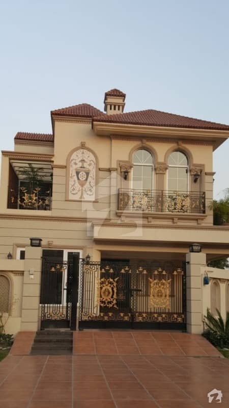 Mustafa Town Luxury 10 Marla Spanish  House For Sale