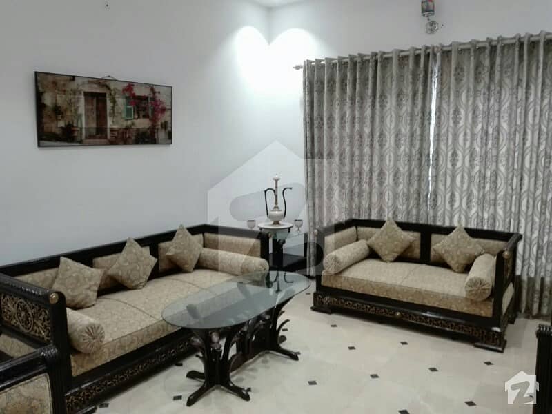 واپڈا سٹی فیصل آباد میں 5 کمروں کا 18 مرلہ مکان 2.5 کروڑ میں برائے فروخت۔
