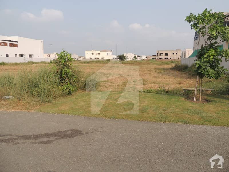 10 Marla Plot For Sale Block J Near By Plot No 712