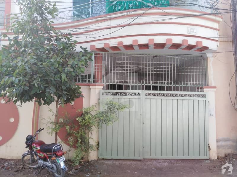 رفیع قمر روڈ بہاولپور میں 4 کمروں کا 5 مرلہ مکان 77 لاکھ میں برائے فروخت۔