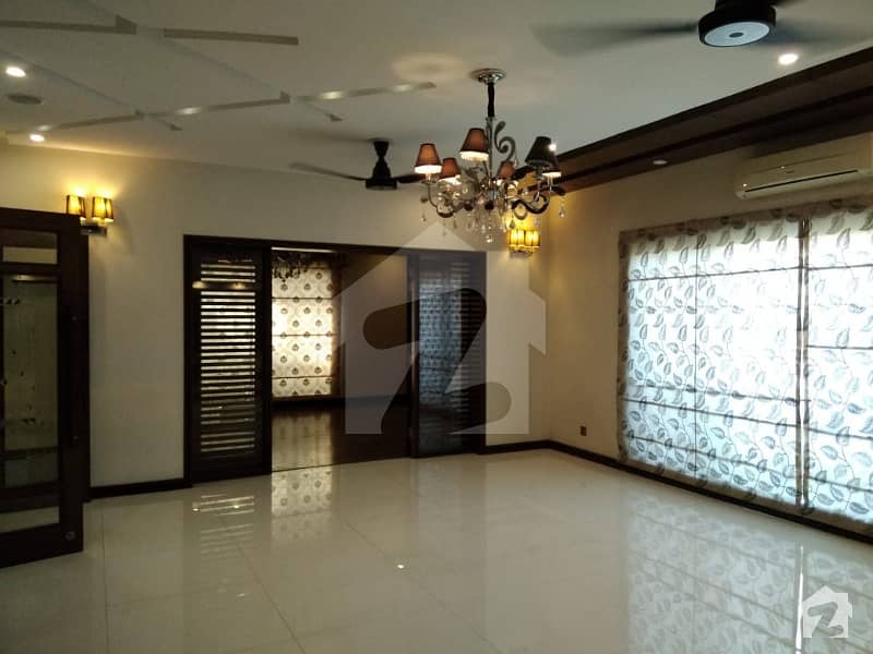 One Kanal Brand New Upper Portion For Rent In Dha Phase7 Lahore