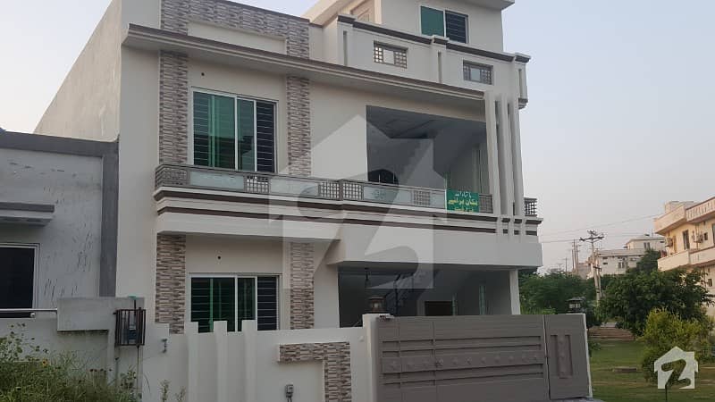 7 Marla New Corner House In Cbr Town Islamabad