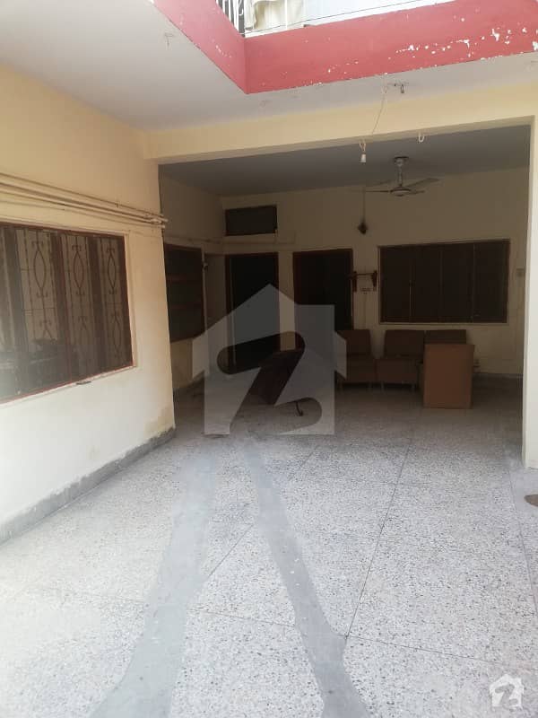 Beautiful House Is Available For Sale In Haji Chowk Muslim Town