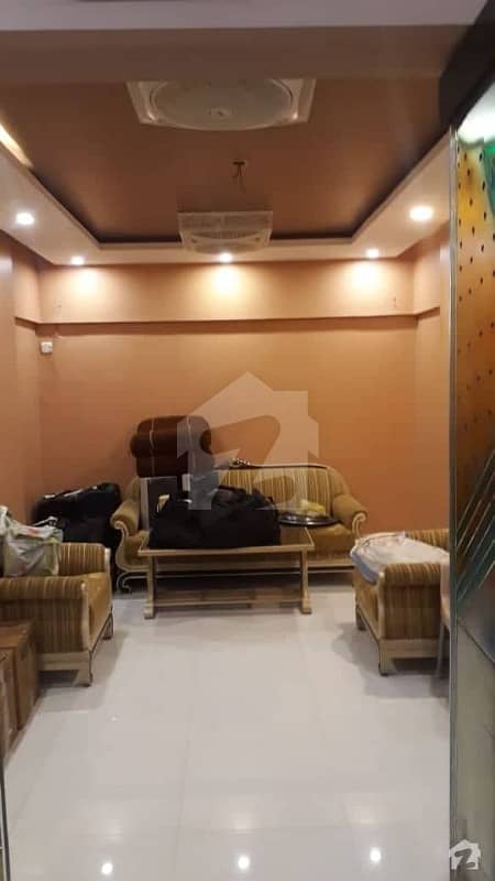 کلفٹن کراچی میں 3 کمروں کا 7 مرلہ فلیٹ 2 کروڑ میں برائے فروخت۔