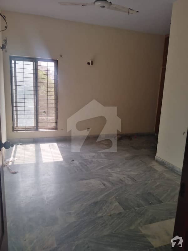 Faisal Town Block C 1 Ten Marla Upper Portion 3 Bed rooms With bath For Rent