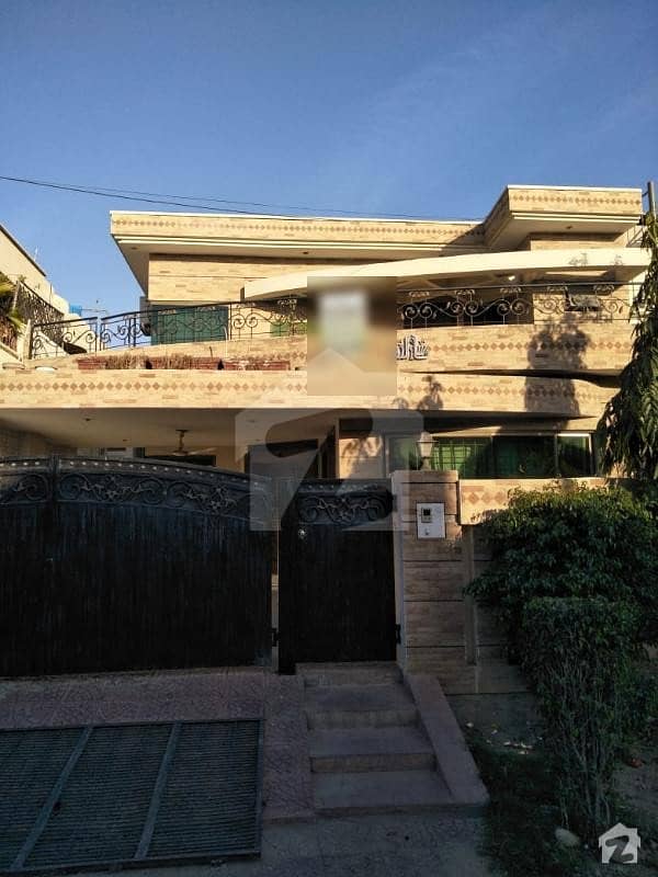10 Marla Slightly Used House For Rent In Dha Phase 4 10 Marla Slightly Used House For Rent In Dha Phase 4