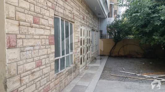 40X80 DOUBLE STORY OLD HOUSE FOR SALE 40X80 DOUBLE STORY OLD HOUSE FOR SALE