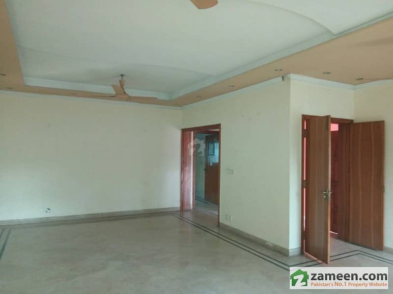 15 Marla Double Storey House for Rent Main Cantt Mall Road Lahore