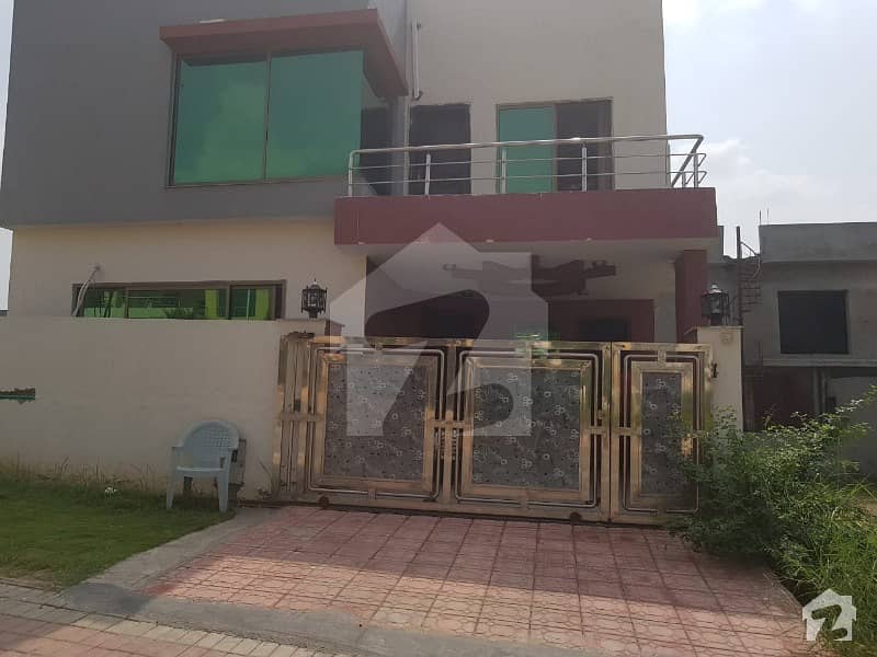 6 Marla Non Furnished With Basement House Is Available For Sale