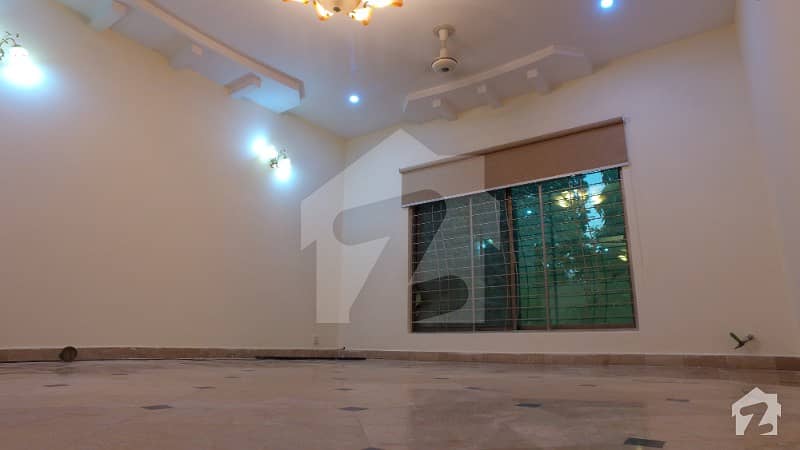 Prime Location 18 Marla Beautiful Lower Portion For Rent In Dha Phase 3 Block W