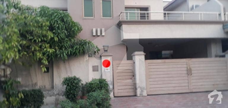 Askari 11 Fully Tiles 10 Marla 4 Bed House Available For Rent