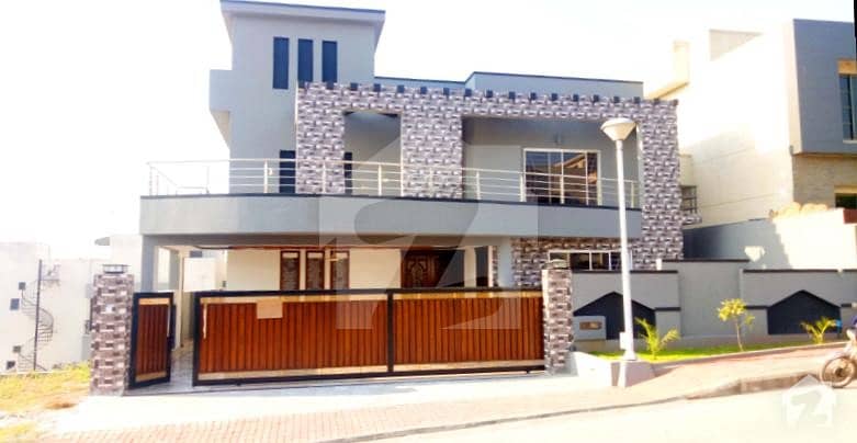 Excellent 1 Kanal House Is For Sale At Heighted Location