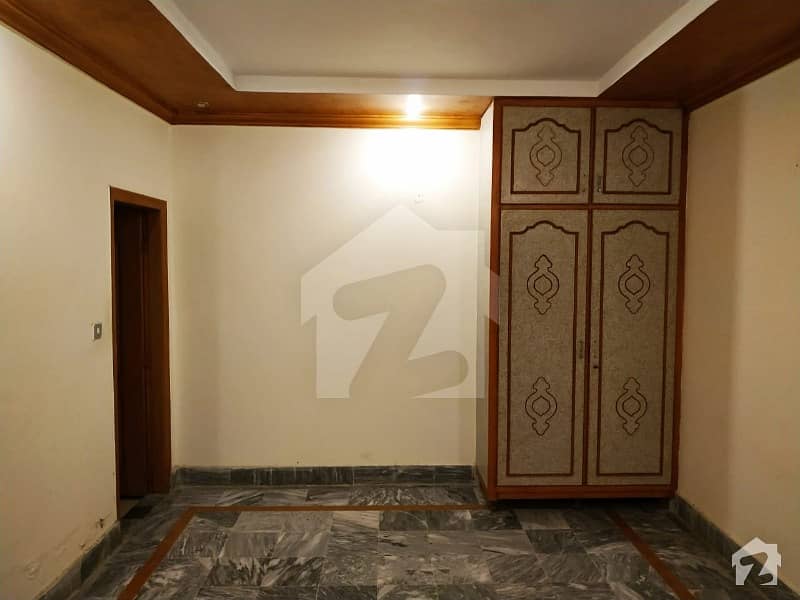 علی پارک کینٹ لاہور میں 4 کمروں کا 5 مرلہ مکان 1.06 کروڑ میں برائے فروخت۔