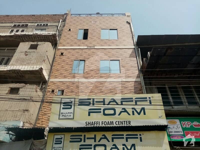 جھنگ روڈ فیصل آباد میں 3 مرلہ عمارت 6 کروڑ میں برائے فروخت۔